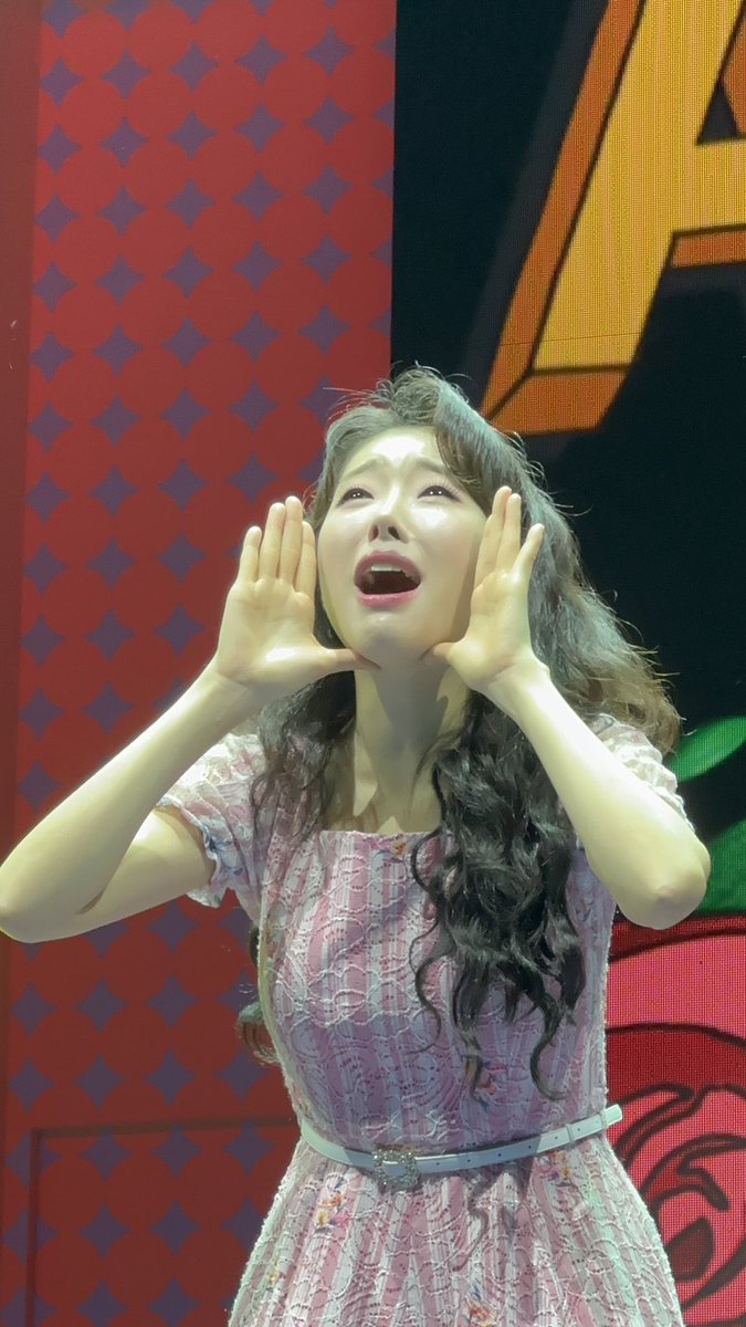 itdsigoxh's tweet image. \   봄트랙 좀 늘려주라 제발~‼️‼️   /
  \ 트랙리스트도 다시 낋여와라~‼️ /