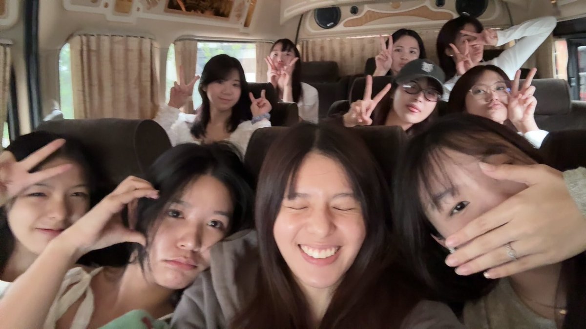 HallOfFameFB's tweet image. ( 📸🐶 — #PancakeBNK48 ig story update )
w/ #GraceBNK48 #EarthBNK48 #MonetBNK48 #PeakBNK48 #KaofrangBNK48 #YayeeBNK48 #MeanBNK48 #EarnBNK48
#FameBNK48 #BNK48
#FameQUADLIPS #QUADLIPS