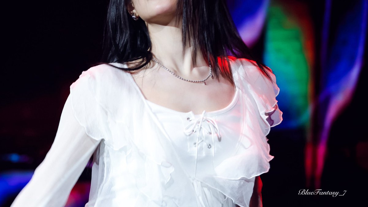 BlueFantasy_7's tweet image. 250727 WUHAN
🥵🥵🥵
#ChungSubin #정수빈
#ChungSubinFirstFanMeet
#정수빈_우한_첫팬미팅
