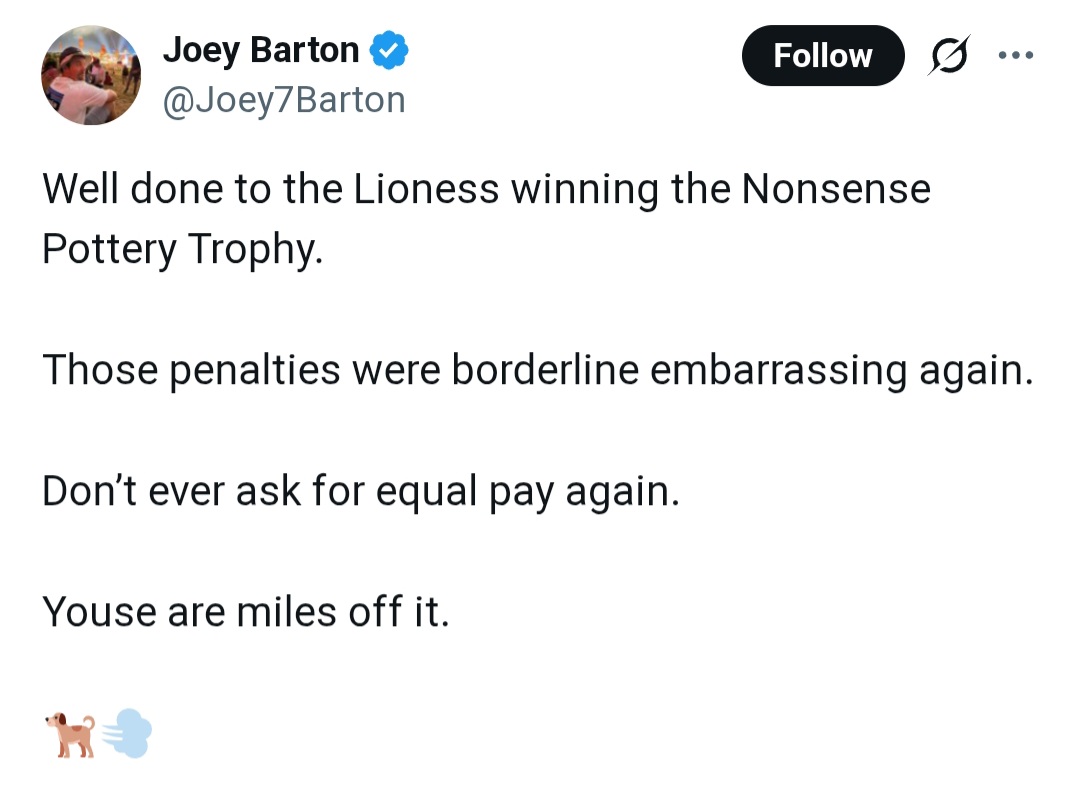 day156324's tweet image. He's scum & definitely giving off small dick vibes here, his idea of a tackle is punching a woman to the ground & kicking her in the head. That's Joey Barton, scum & a waste of skin
