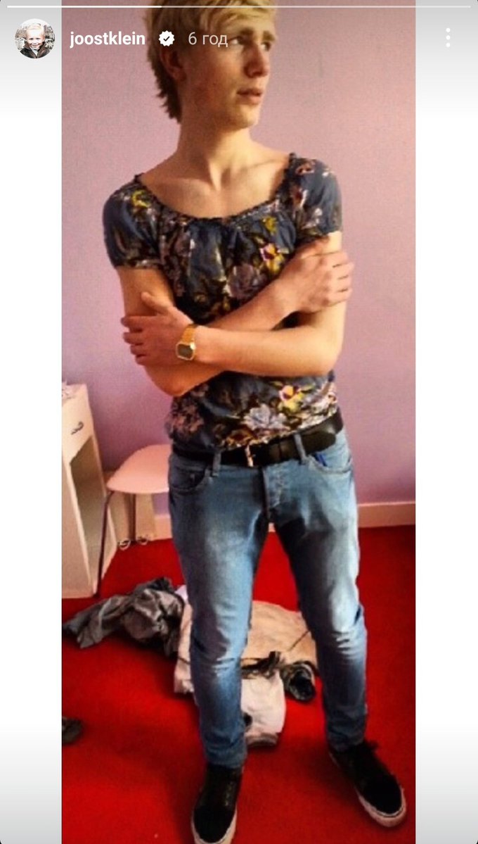 qqjoostk's tweet image. one of his best outfits... i like it girly girl