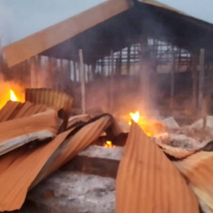 VividProwess's tweet photo. Christians are murdered by Islamists in Congo in churches.  

Not a single word from the international media. https://t.co/qCaSBkStGD