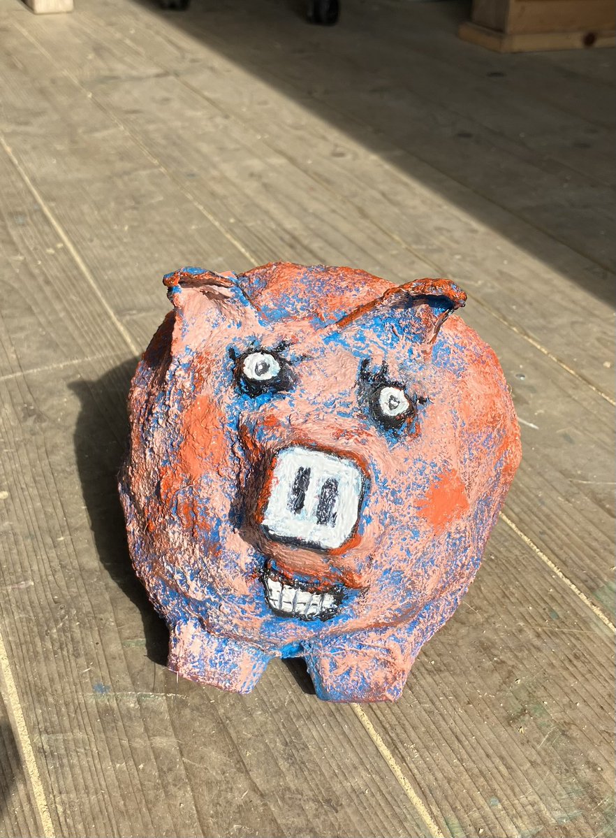 DaveGreen1963's tweet image. Fever
Sand eyes, bloodshot
Some say I’ve got
Ague-pains, plague traits
Hell-dragged long nights
Clock stalled, tock-tick
Long wait, I’m sick
Of this dark damp
Wheat-spores, face cramp
Morn @IMcMillan