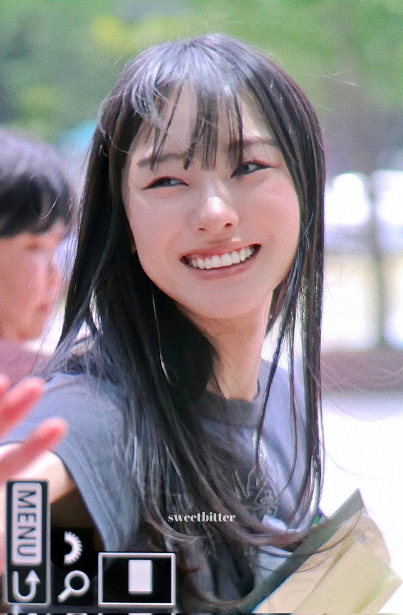 nonozeworld's tweet image. 250728 12시엔 주현영 퇴근 #노제 #noze