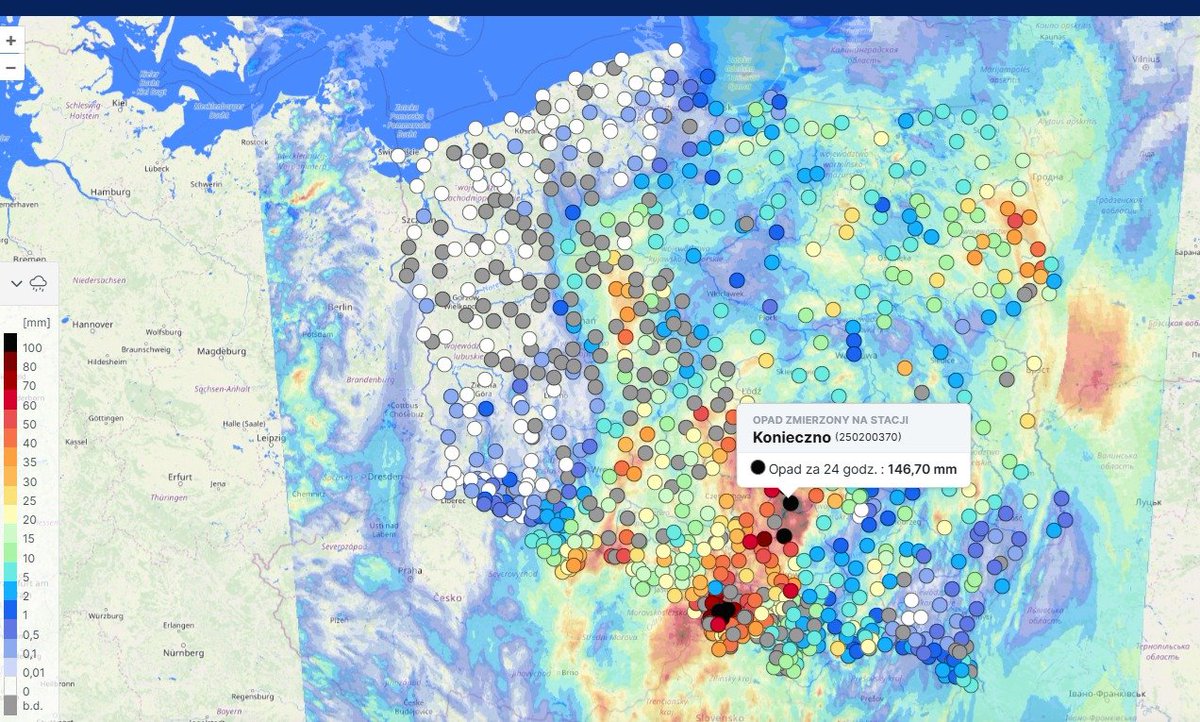MeteoWlkp's tweet image. (28.07, 7:00) Niż Karlheinz przechodzi nad Polską, lokalnie spadło już 120-150 mm deszczu, a dziś w centrum i na północy dopada kolejne 40-100 mm. W okolicy Bielska-Białej na Wapienicy stany alarmowe. Pełen raport: facebook.com/kamilfober.met…
Grafiki: IMGW, hydro.imgw, wxcharts