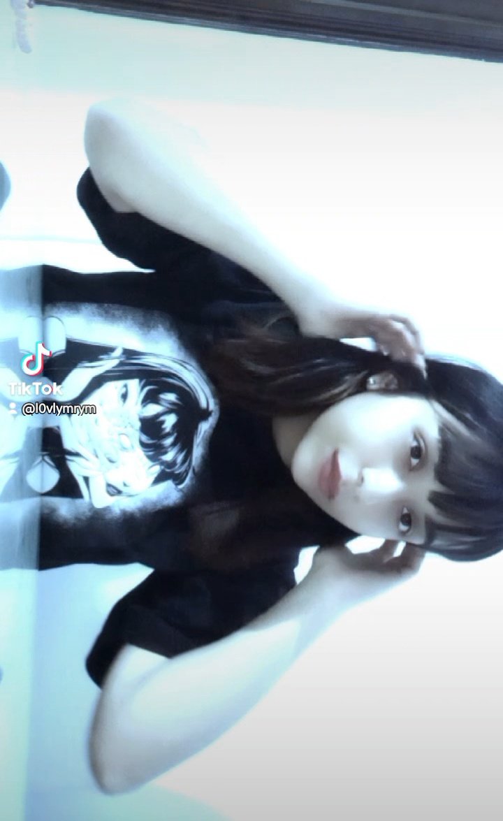 maraim_jae124's tweet image. In love with my hair (⁠≧⁠▽⁠≦⁠)