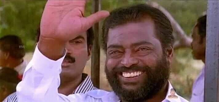 Saffron_Anil_'s tweet image. அவர் திருட்டு தனமாக ரயில் கக்கூஸில் பயனிக்கவில்லை.
முறைகேடாக தான் பயணித்தார்.😆