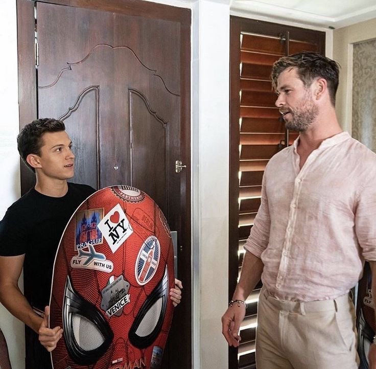 blo3om is.. tweet media