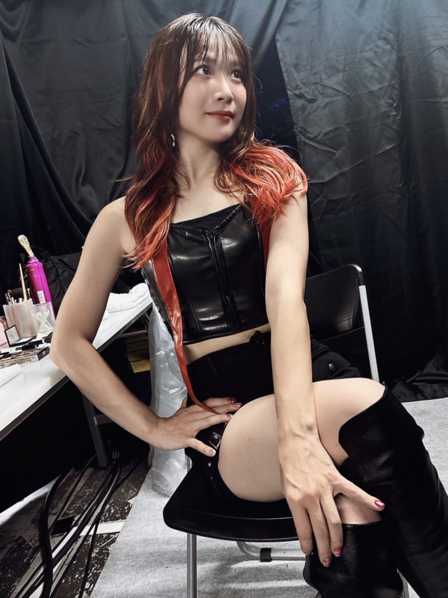 mayn_tw's tweet image. #ギャラクシーライブ
軍服シェリル。
軍服シェリルは2021とWith you-Sheryl On Stage-でもお願いして。5月のWith youと近いからこそ、何ができるかなって考えた結果、射手座の衣装が脱げちゃうやつ!でした🩷ステージでスッと変わる感じをなるべく再現したくてスタイリストさんとたくさん相談した🩷