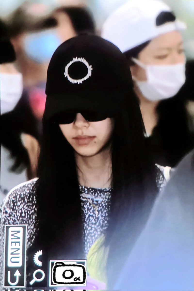 fishcmr's tweet image. 250728 김포공항 GMP

푹 쉬어❤️❤️

#TWICE #CHAEYOUNG 
#트와이스 #채영 #チェヨン