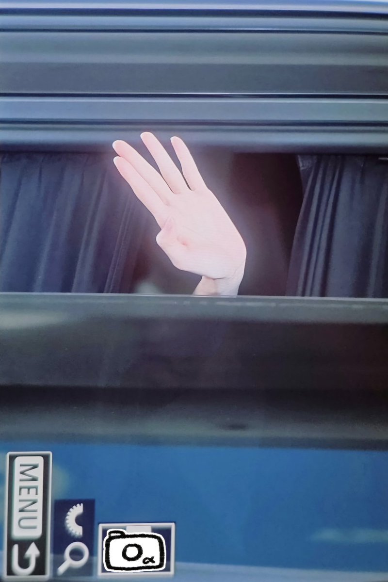 fishcmr's tweet image. 250728 김포공항 GMP

푹 쉬어❤️❤️

#TWICE #CHAEYOUNG 
#트와이스 #채영 #チェヨン