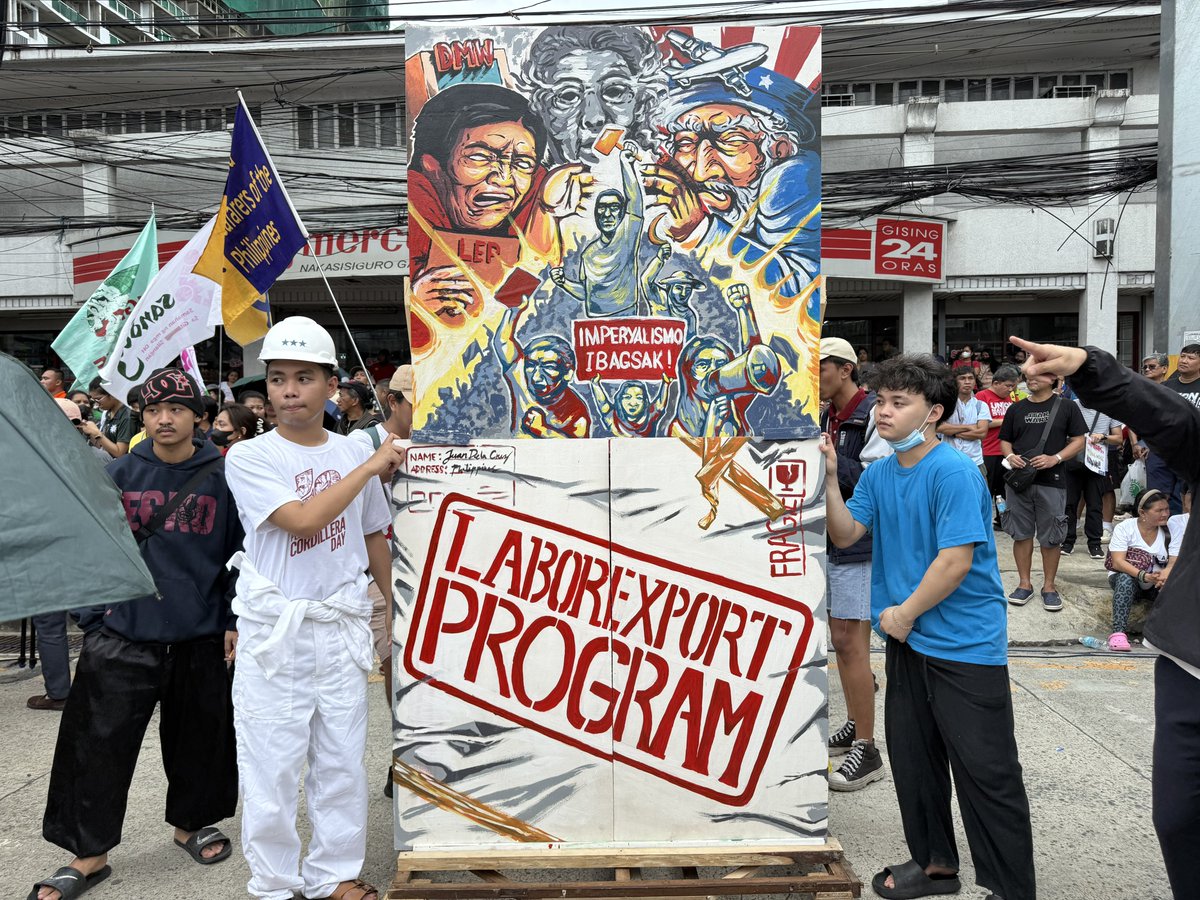 pinoyweekly's tweet photo. Sa ikaapat na State of the Nation Address ni Ferdinand Marcos Jr. ngayong araw, magdadaos ng malaking protesta ang iba’t ibang progresibong grupo sa kahabaan ng Commonwealth Avenue sa Quezon City. #SONA2025 #PeoplesSONA https://t.co/xeK6JegD43