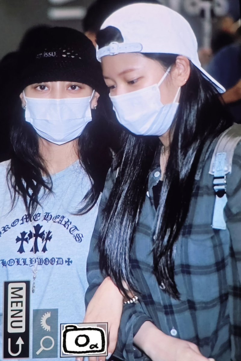 fishcmr's tweet image. 250728 김포공항 GMP

🧡💚

#TWICE #JIHYO #JEONGYEON 
#트와이스 #지효 #정연 #ジヒョ #ジョンヨン