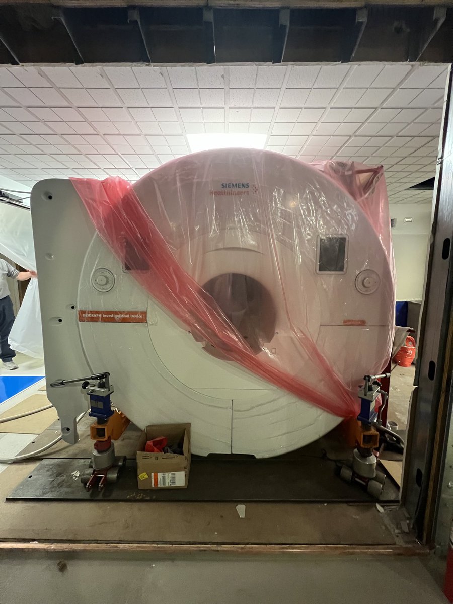Pamela Woodard, MD (@pamelawoodardp) on Twitter photo First United States <a href="/SiemensHealth/">Siemens Healthineers</a> Biograph ONE PET/MRI. Ready for installation in the Center for Clinical Imaging Research <a href="/WashUMedMIR/">WashU Medicine Mallinckrodt Institute of Radiology</a> (signed for in 2018 - well worth the wait!) First United States <a href="/SiemensHealth/">Siemens Healthineers</a> Biograph ONE PET/MRI. Ready for installation in the Center for Clinical Imaging Research <a href="/WashUMedMIR/">WashU Medicine Mallinckrodt Institute of Radiology</a> (signed for in 2018 - well worth the wait!) 