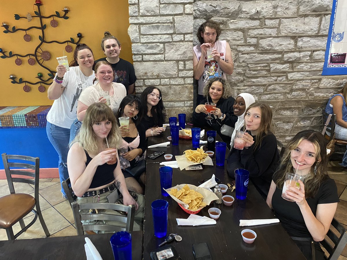 after a week of obnoxious bullying and unionbusting by the dm, our lindbergh and clayton store walked out of their all store meeting today! we prefer our after party margaritas to their snack table anyway 💅🍹