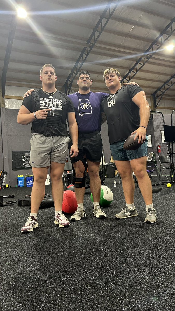 Coach_Rwade's tweet image. 3 players, 2 schools, 1 Love for the game
Koby Keenum- Center for Mississippi State
Noah Bolticoff - Roght Tackle for UNA
Carson Wheeler- Right Guard for UNA
@keenum_koby @NBolticoff @CarsonWheeler79