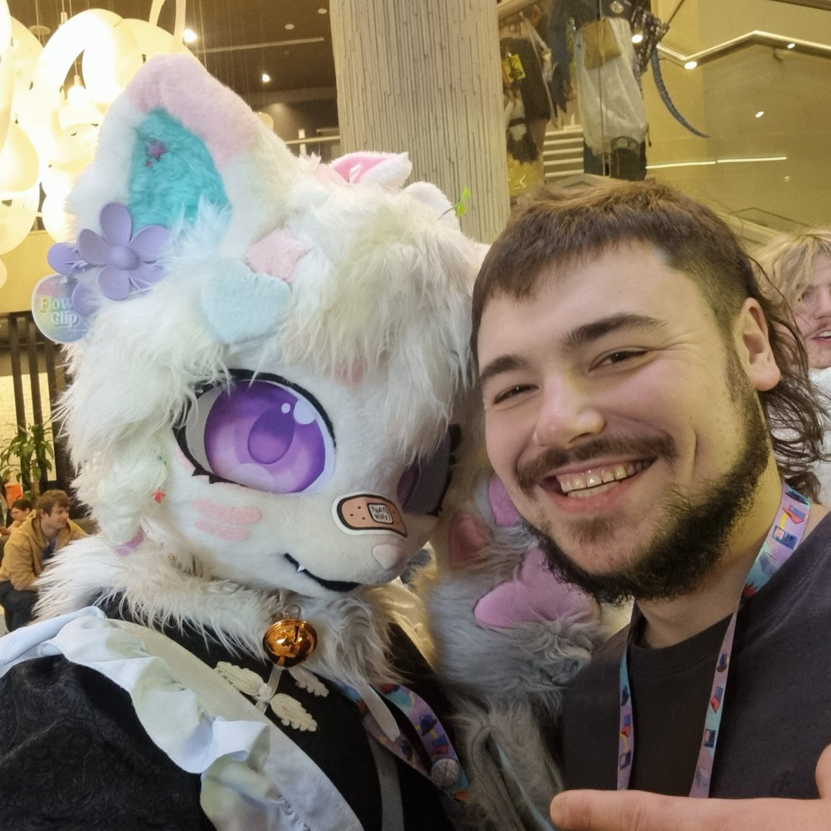 yukkoSn's tweet image. Post Malone found vibing at a furry con! #aurawra