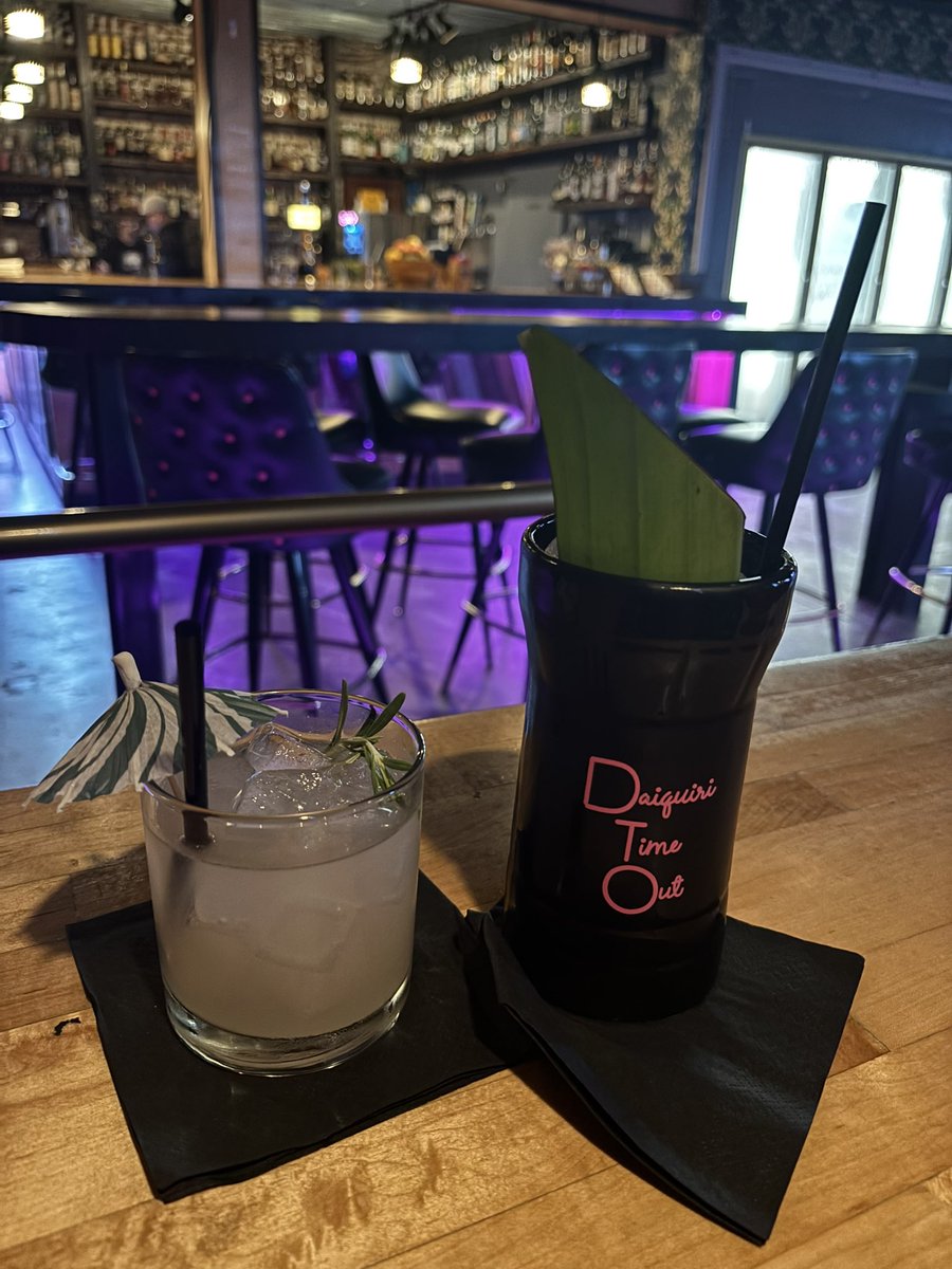 KimberlyCorson's tweet image. You know I had to get a drink called Poppins’ Day Off. It even has her umbrella 🌂 🥰 #practicallyperfect