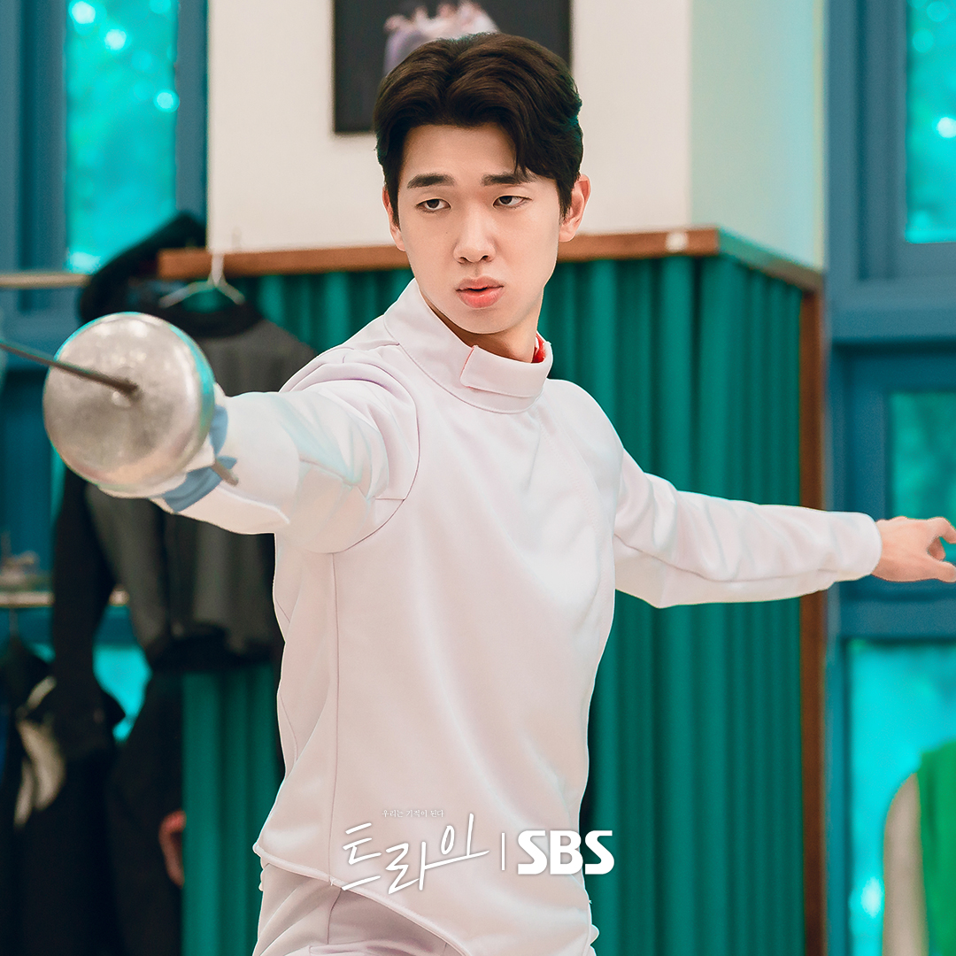 sbscatch's tweet image. 너는 럭비부잖아..왜 펜싱을🤣

SBS 새 금토드라마 &amp;lt;트라이: 우리는 기적이 된다&amp;gt;
☞ 매주 [금,토] 밤 9시 50분 첫 방송

#SBS #트라이 #TryaMiracleinUs
#트라이우리는기적이된다
#윤계상 #임세미 #김요한 #김이준 #이수찬
#윤재찬 #황성빈 #우민규 #김단