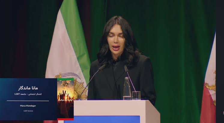 navatarzan52275's tweet image. ما باید از اشتباهات غرب درس بگیریم نه اینکه اونها را تکرار کنیم.