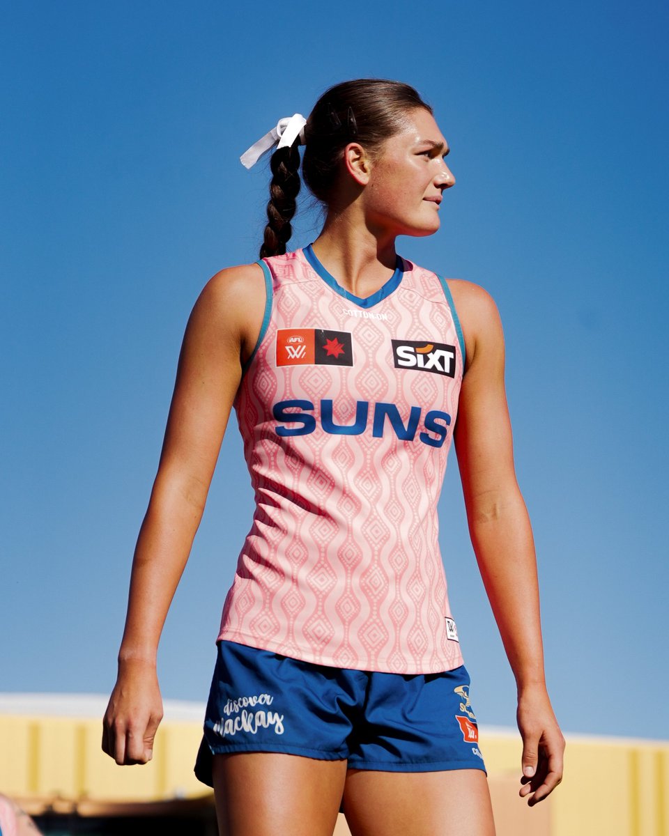 GoldCoastSUNS's tweet image. Kicking the week off in pink 💖