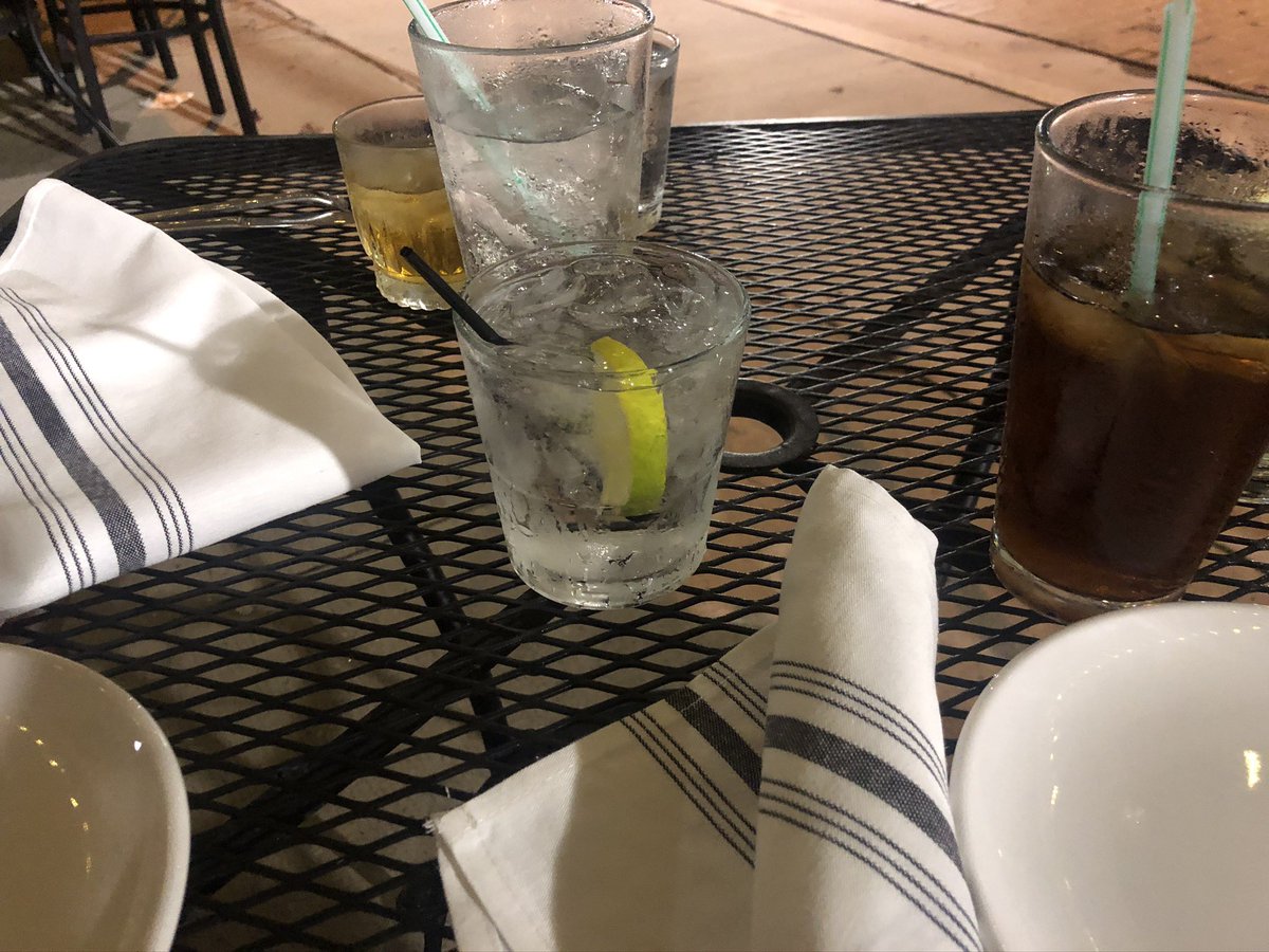 7thGypsy's tweet image. There’s an airline called “Key Lime Air”
It’s very disappointing learning it has NOTHING to do w Florida & pies.
🍋🟩 🍋🟩 🍋🟩