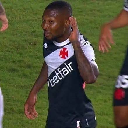 Leo Ortiz reativando o perfil no Twitter hj
