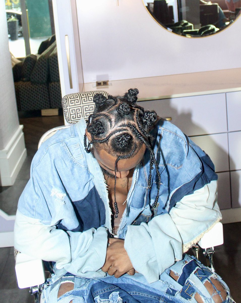 OkaySevn's tweet image. Mooky.