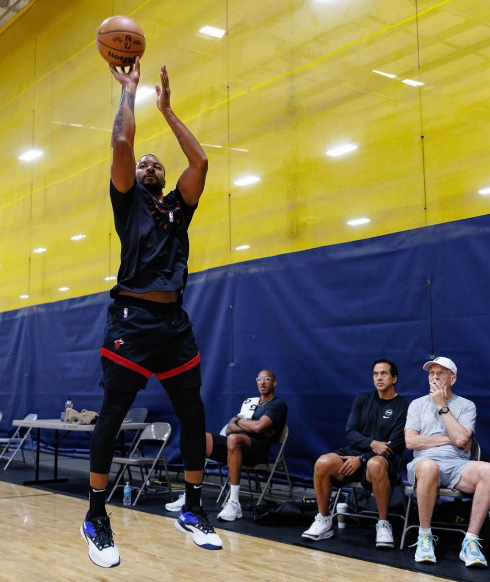 WadexFlash's tweet image. Erik Spoelstra on what Norman Powell brings to the HEAT:
βThe competitive spirit, the nature, the toughness that he brings β thats the part we really liked about him initiallyβ¦excited to have his personality and his competitiveness with our group.β
We ready for next seasonπ£οΈ