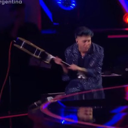 FaquCazon_'s tweet image. #LaVozArgentina
Hoy terminan las audiciones a ciegas y definitivamente quiero que el team Luck Ra gane en esta temporada de La Voz
