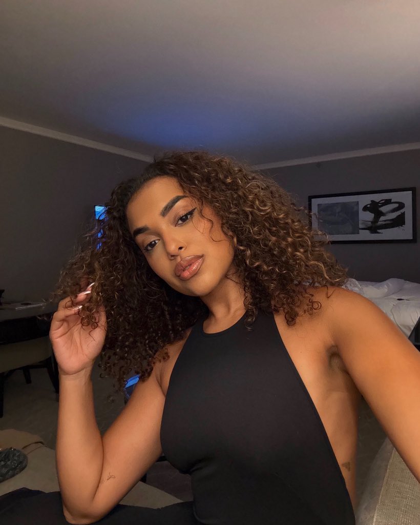 Ashley Nicole Moss (@ashnicolemoss) on Twitter photo 