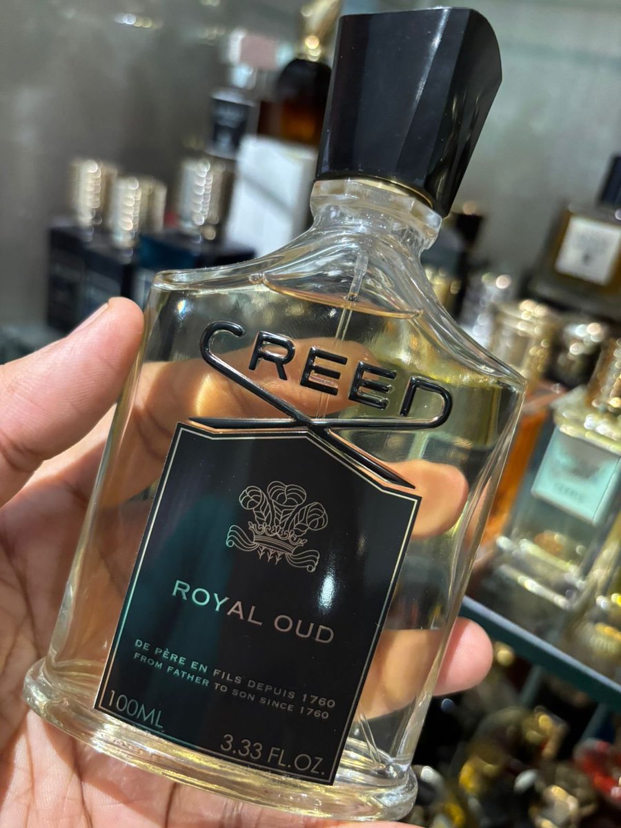 perfumemonk's tweet image. 🔥 Afternoon Scent: Creed – Royal Oud
👑 Power, poise, and timeless luxury bottled.
🧠 My Personal View:
Royal Oud isn’t about beast-mode aggression — it’s about wealth that whispers. The oud here is incredibly refined, almost hidden behind layers of spicy pink pepper, lemony…