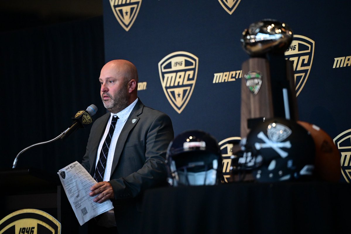 JGuyMAC's tweet image. Another MAC Football Media Day in the books. Excited to kick off another great year of #MACtion! 🏈🏴☠️