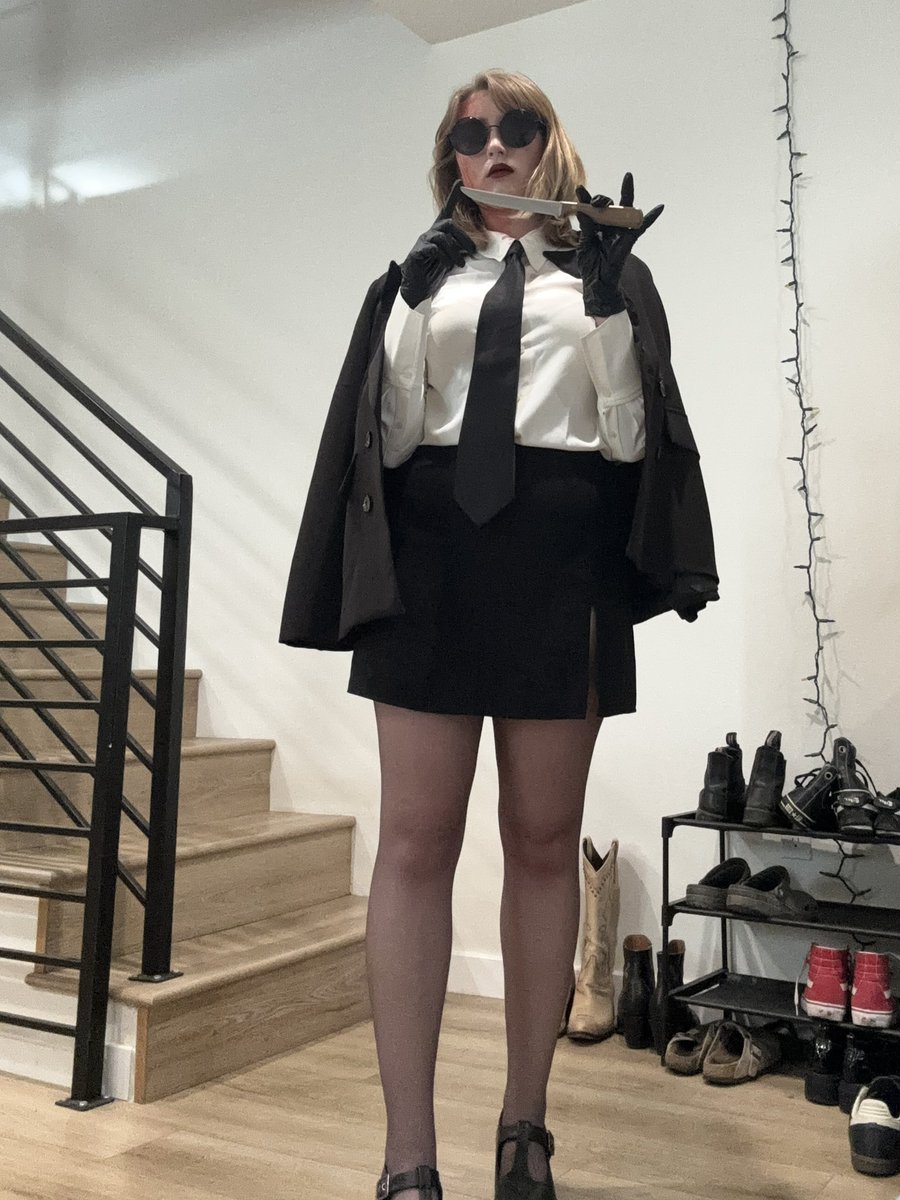 manicpix13's tweet image. a dagger,
a dagger,
please fetch me a dagger 
#MCRLA