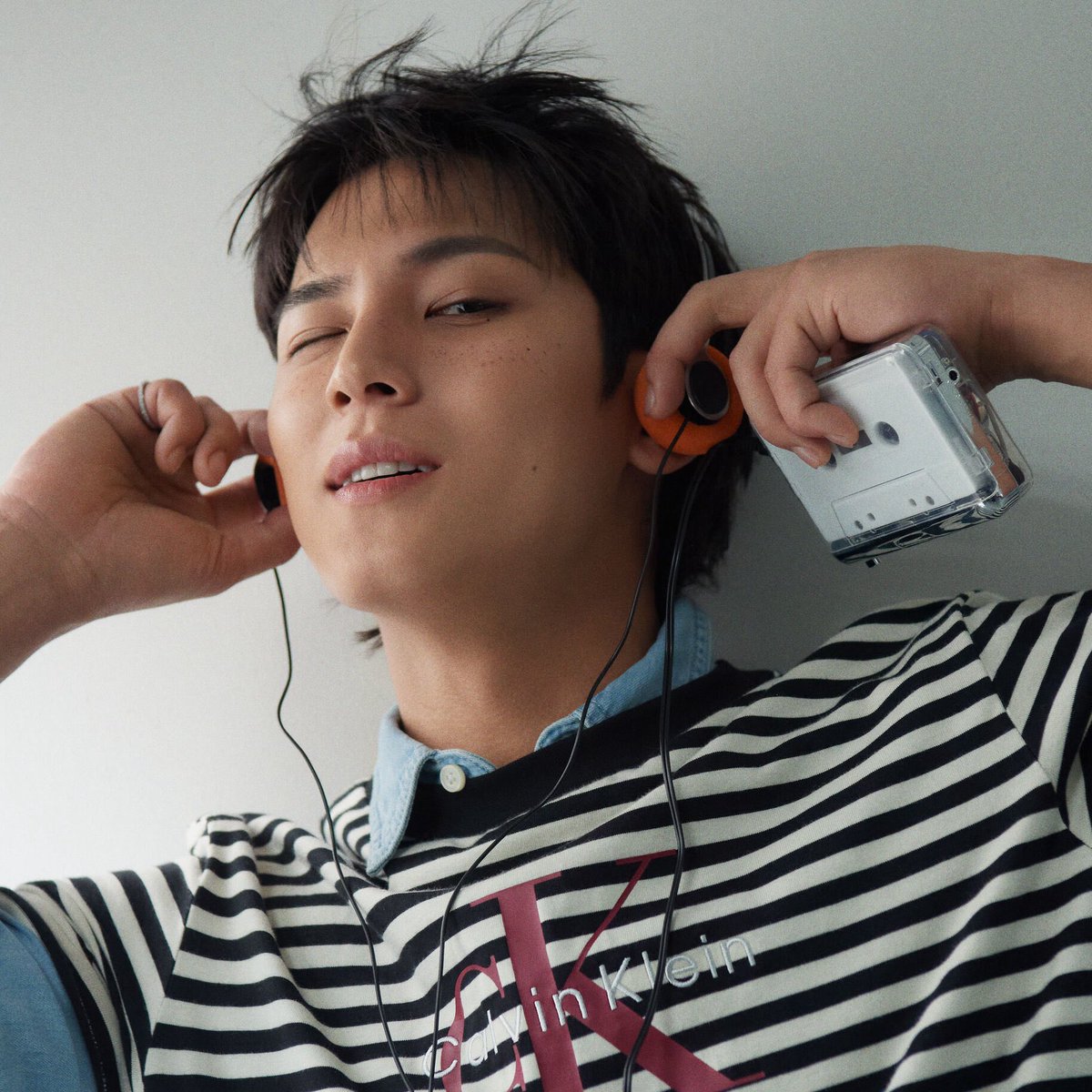 wonlylovingyu's tweet image. 🎧💜💚