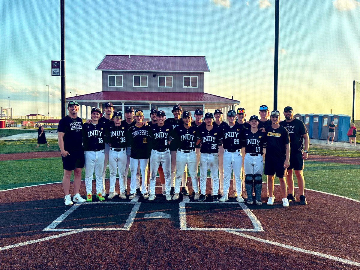 This team has grinded through the entire year against elite competition. Multiple pool wins, multiple semi-final/championships. Banners to be hung up 😏 FAMILY

Canes Indiana class of 2027 out for the summer ✌️

See you in the fall! 🍁 

#RaiseTheBar