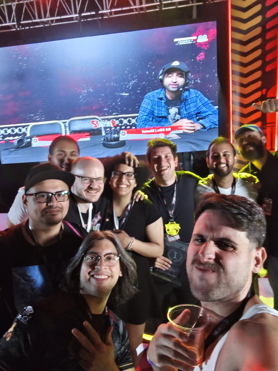 TrifSmash's tweet image. 2nd at Factor! 💃
Beat mew2king, Salt, Medz and Aklo 🥈
Mexico is the best place on earth 🇲🇽
Controllers sucks 💀
Cody bitch 🚬