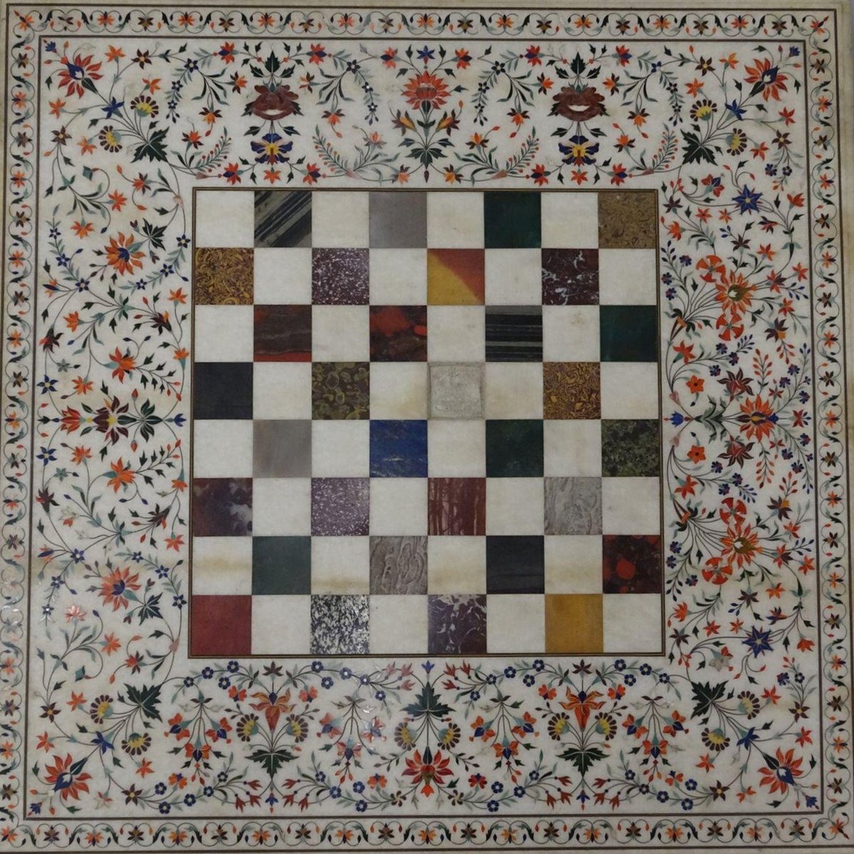 PaulWelsh89's tweet image. Top of a chess table
c.1850-65 
©Victoria &amp;amp; Albert Museum, London