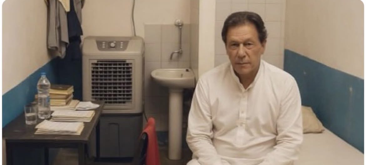 aaf1313's tweet image. مصير رئيس وزراء باكستان السابق عمران خان
بعد ان قل أدبه مع امام المسلمين وسيد العرب.
#بلقاس