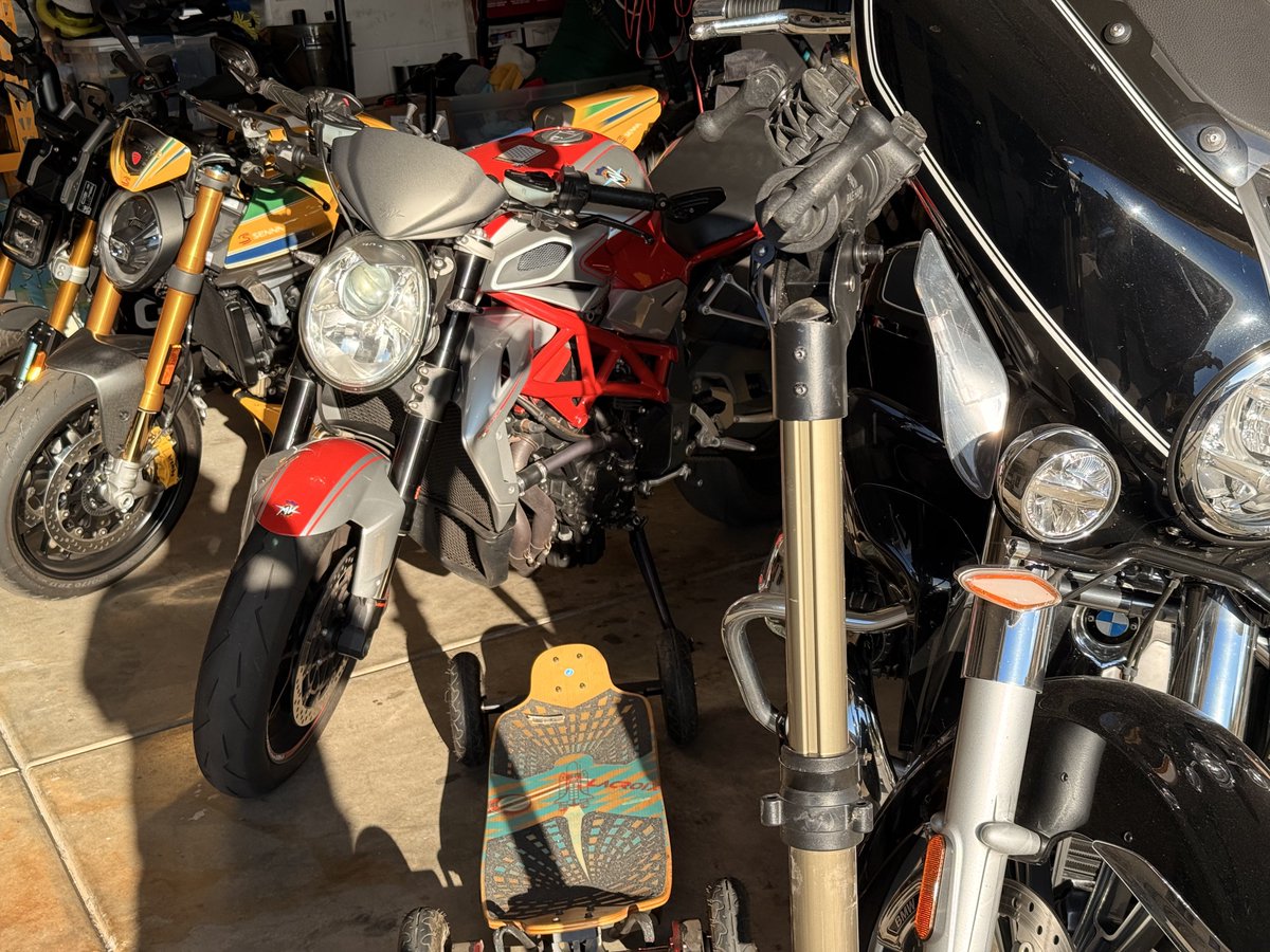 Leaving the gym tonight on the RR guy walks up to me while I’m getting my jacket on: “nice bike, bro” “please be careful, you heard what happened in Chula Vista? Kid in a Tesla purposely killed a guy on a motorcycle” followed it up with “I don’t mean to spook you”

OK, I get