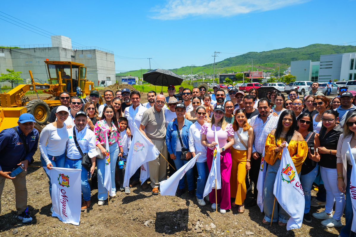 La radio y televisión pública de las y los nayaritas tendrán, por fin, un edificio digno, moderno y propio.

Hoy dimos el banderazo para construir la nueva casa de Tele 10 y Aztlán Radio. Mi reconocimiento a quienes durante años lo soñaron.