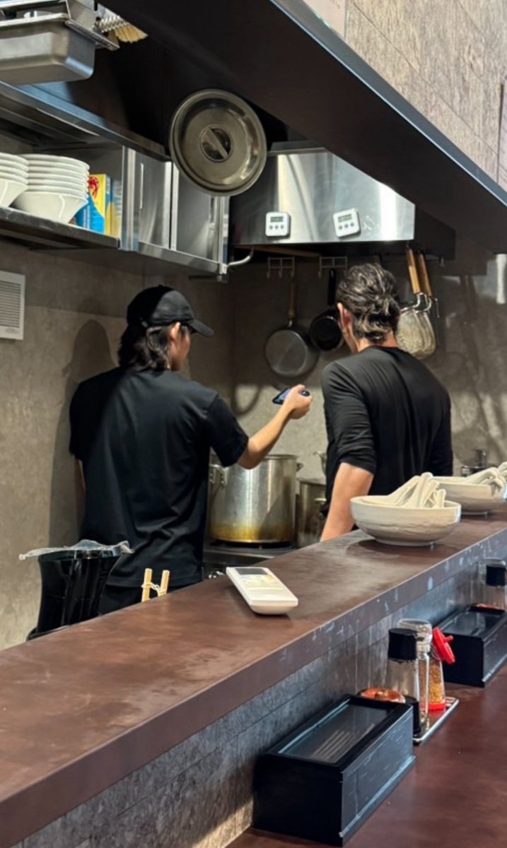 RAMEN_KAIBUTSU's tweet image. おはようございます✨
本日も11時から通常通り営業開始します🈺