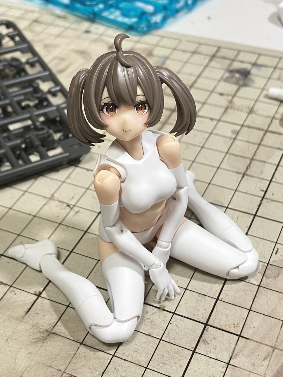 ax_onaganeko's tweet image. #ただいるだけで美プラはかわいい
作業スペースにペタンコ座りさせておくのじゃ
上目遣いで目線を向けておくのじゃ
しばらく作業してると少し存在を忘れるじゃろ
ふとした拍子に目が合うじゃろ
たまらんのじゃウェヒヒ