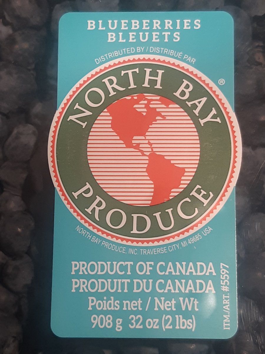 ChristinaBehme4's tweet image. Maple washing advanced or...?
Allegedly these blueberries are product of Canada and distributed by a company located in Michigan?? Really now? They picked the berries in Canada, sent them to the US and they sent them back to Canada and all of this makes them cheaper than BC…