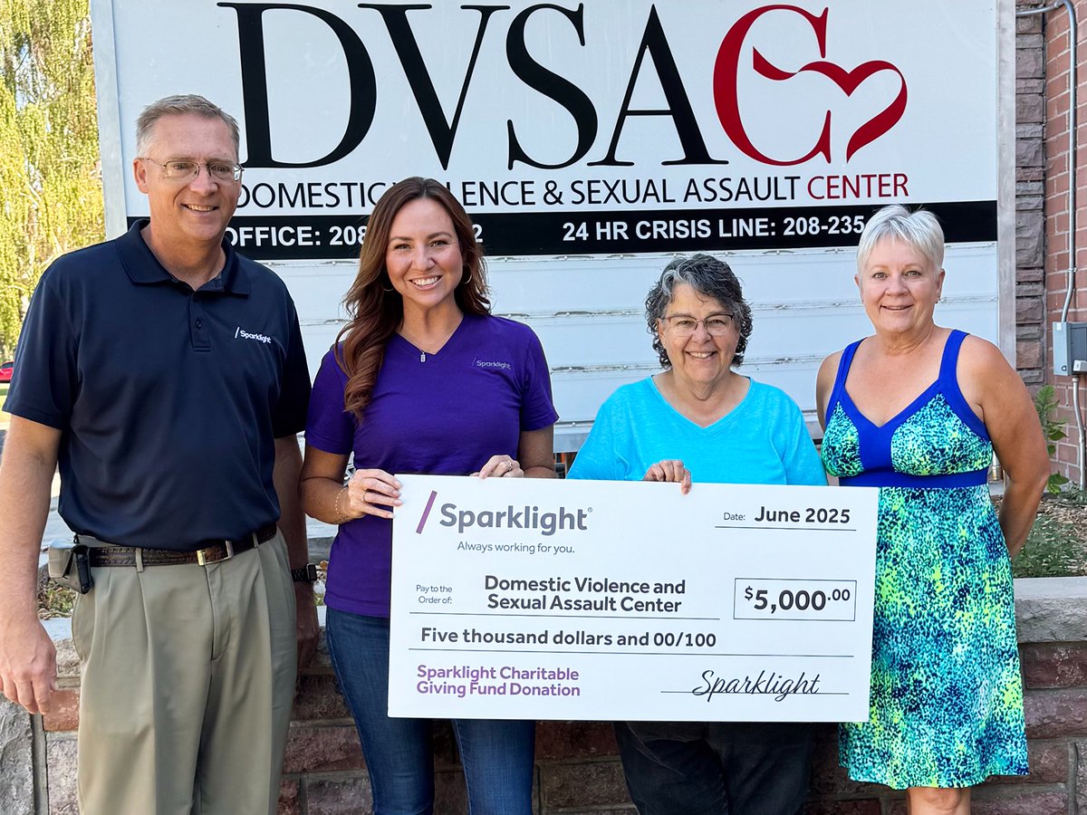 sparklightcares's tweet image. We’re honored to support the Domestic Violence and Sexual Assault Center with a $5,000 grant to help survivors of domestic abuse in #IdahoFalls pursue their GED and rebuild their lives. #SparklightCares | Learn more: sparklight.com/charitablegivi… #DVSAC
