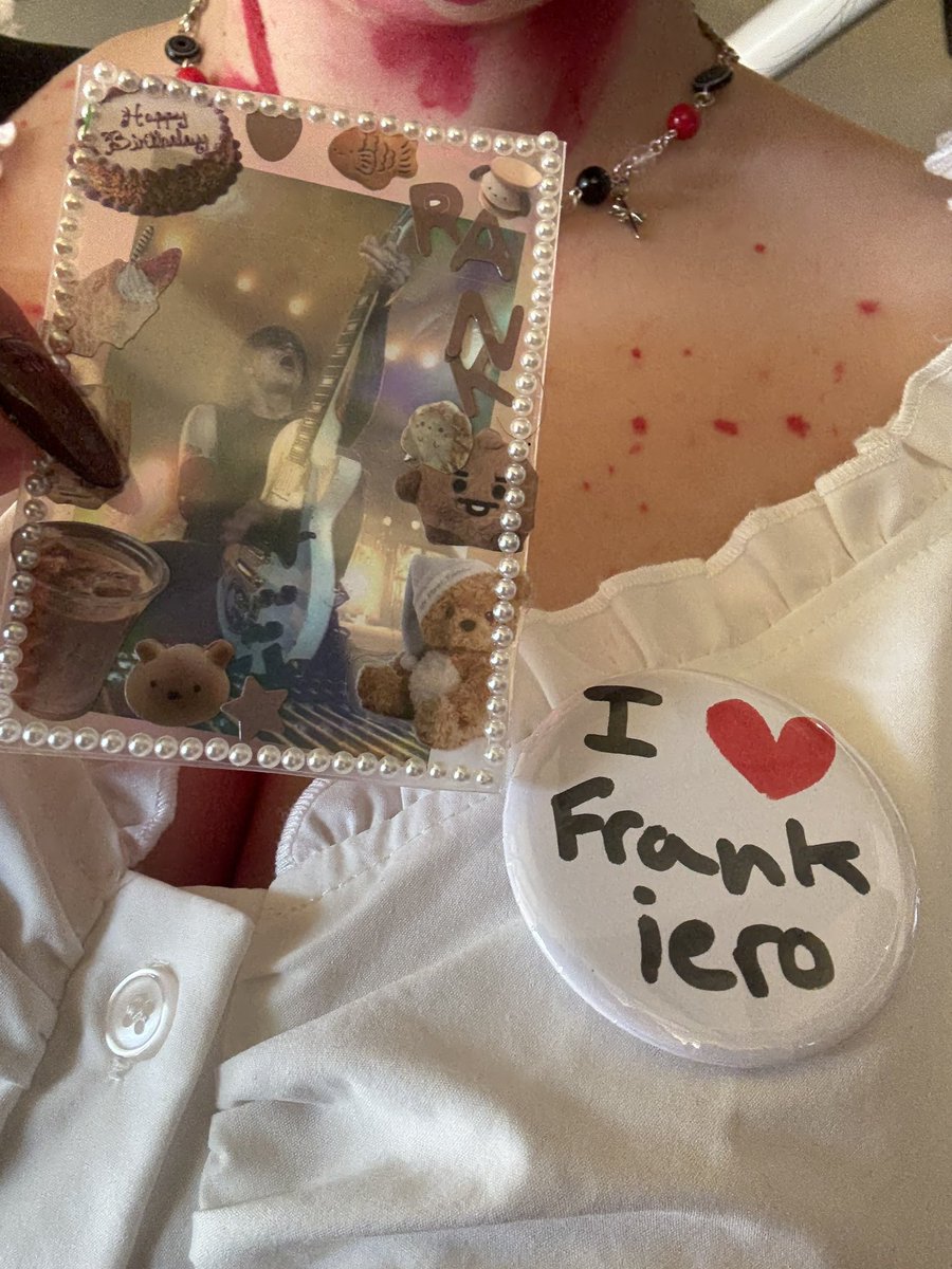 falloutdunes's tweet image. freebies🥰🥰