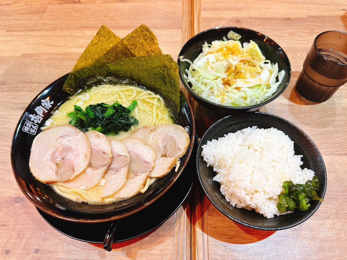 debu_omosiro's tweet image. 早昼。