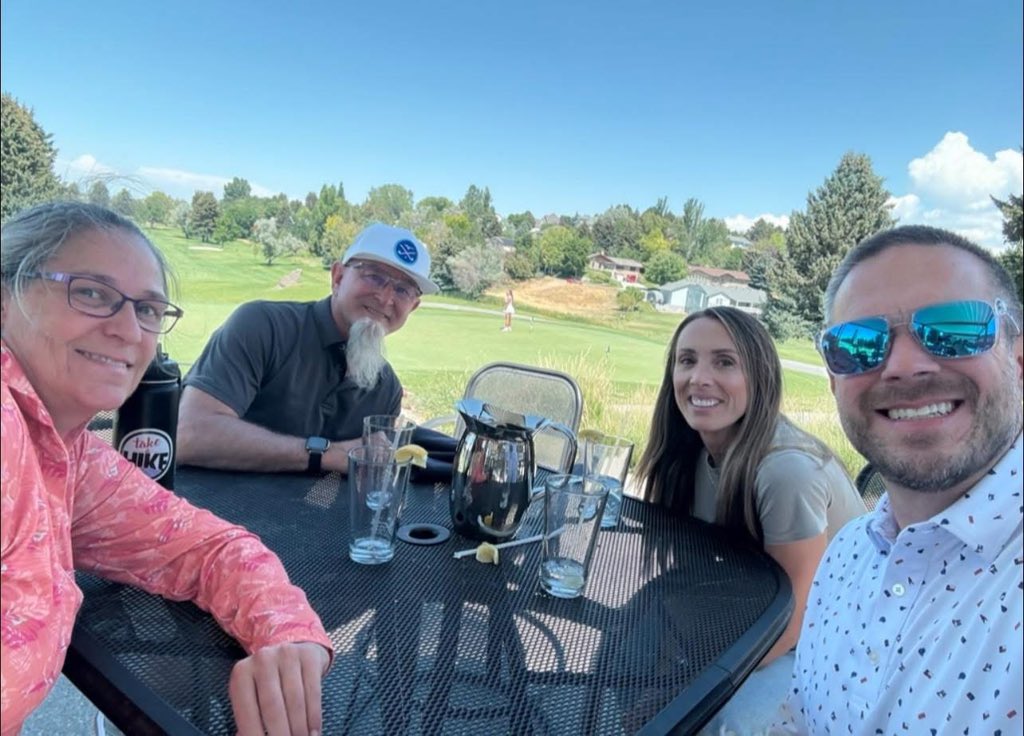 BANDER_810's tweet image. We (I) got to enjoy some quality time with two of our longest standing clients. Todd and Glenda have traveled the world with their professional careers, including England, South Korea, and now currently reside in Tennessee. We have thoroughly enjoyed working with Todd and Glenda…