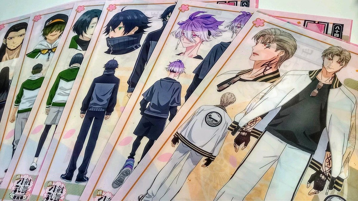 doko_hanken's tweet image. 🎉#動画工房 公式オンラインショップ
原画集や設定集など貴重な、#刀剣乱舞 花丸グッズ販売中🩷🐰🩵
ぜひチェックしてね✨💮✨
#touken_hanamaru
✨BASE→dogakoboshop.thebase.in