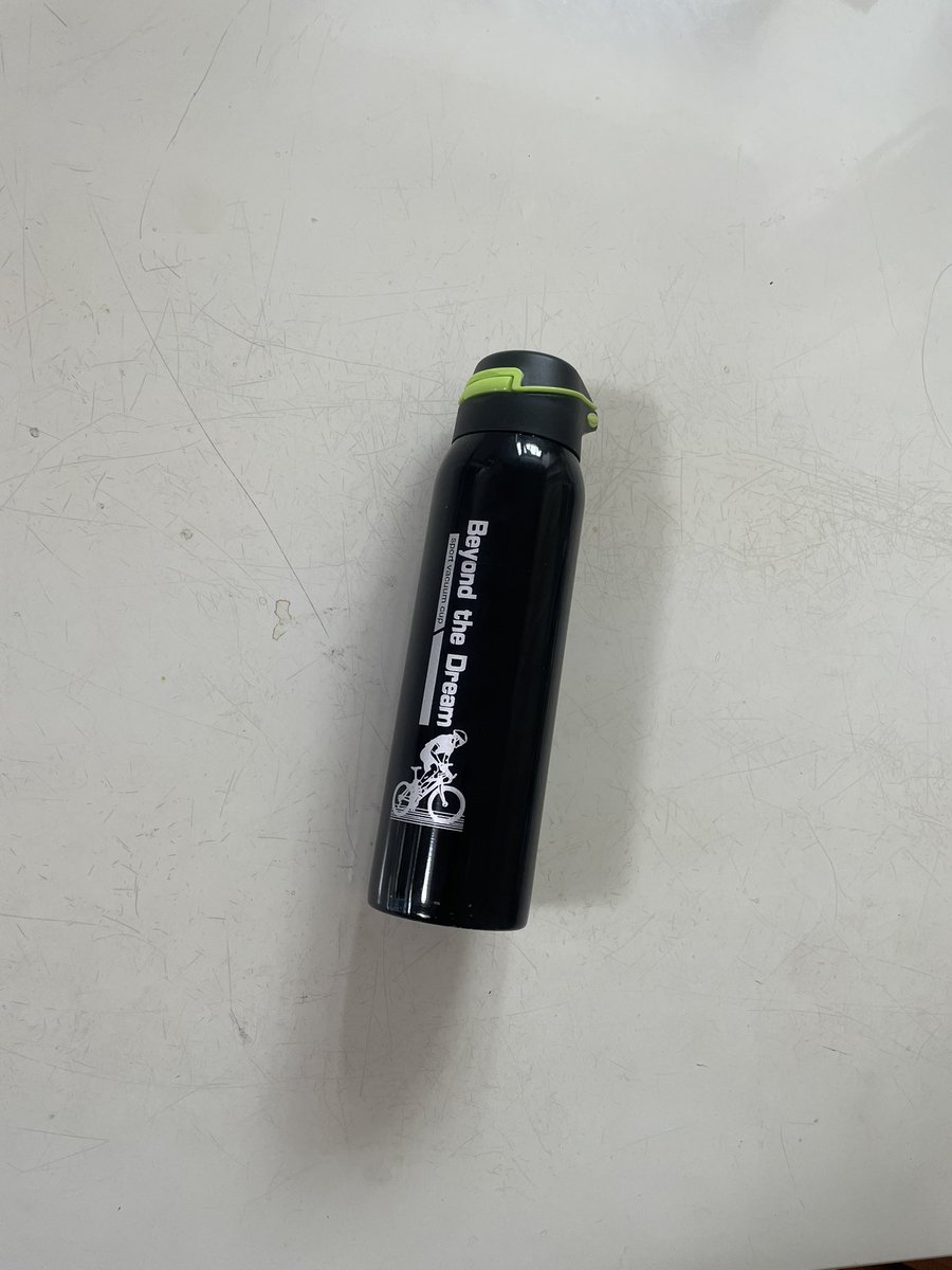 カーボンホイールに変えて初の本格ライド🚴‍♂️登り坂は1段ギアが軽くなった感じがします⤴️ダウンヒルではペダル漕がなくてもどんどん進んで行く感じで1番効果を感じました⤴️ラチェット音がテンション上げてくれますね🎵
#ロードバイク　#スコットアディクト　#サイクリング　  　#カーボンホイール